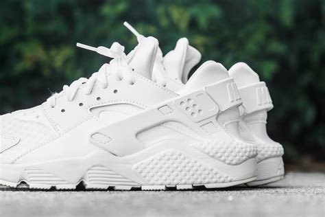 nike air huarache white platinum